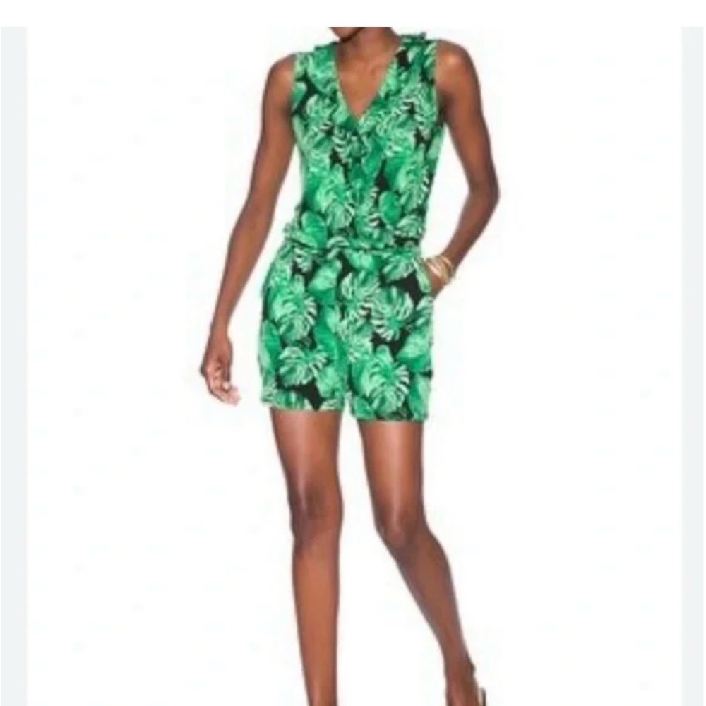 White House Black Market Green Leaf Print Romper Size Small